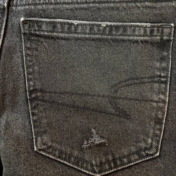 American Eagle Super High-Rise Ankle Straight Jeans, Black Distressed - Picture 5 of 6